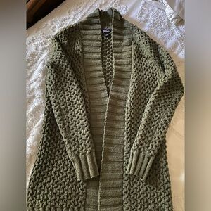 Patagonia Off Country open-front cardigan, olive/forest green, size small.